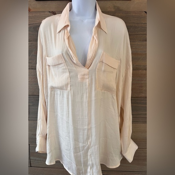 FREE PEOPLE OVERSIZED PULLOVER - Picture 1 of 5